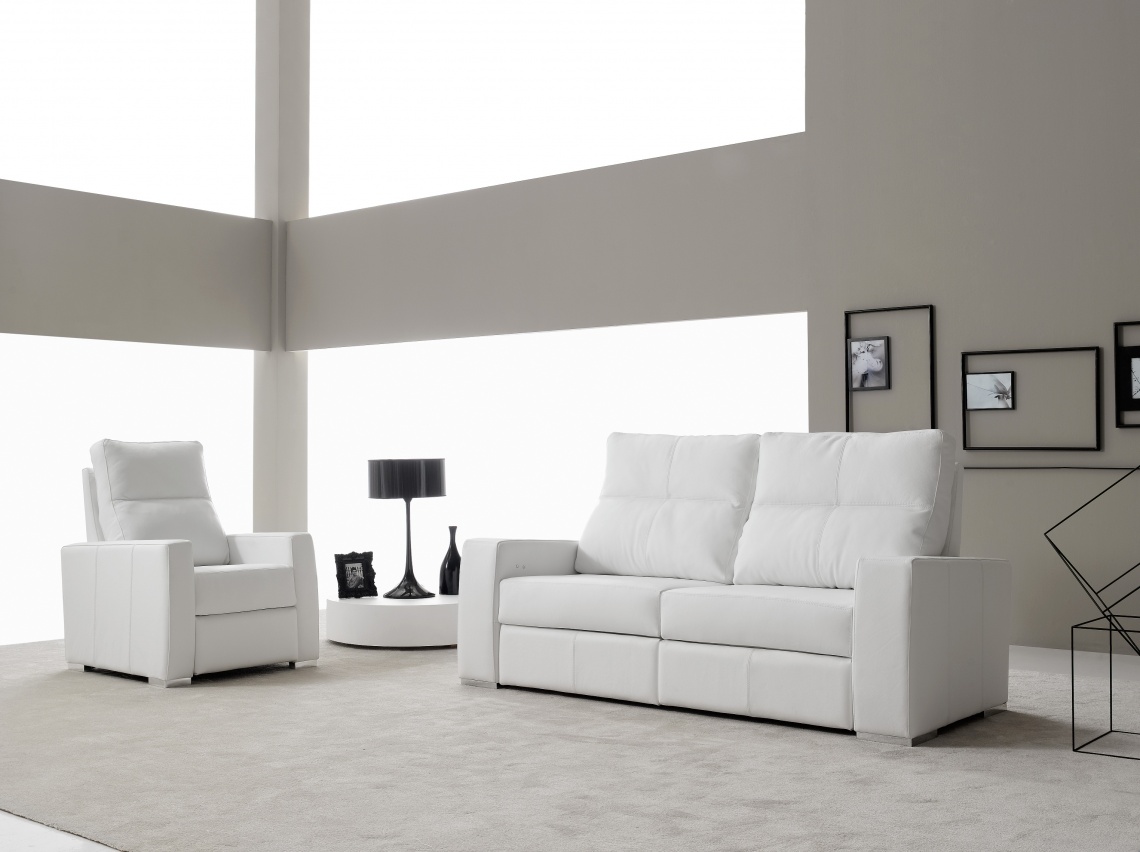 147 SOFA Y SILLON RELAX EN BLANCO