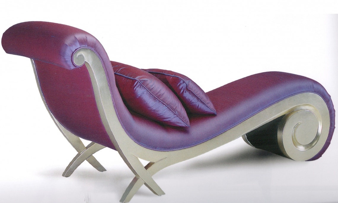 PINK AND SILVER DESIGN CHAISELONG