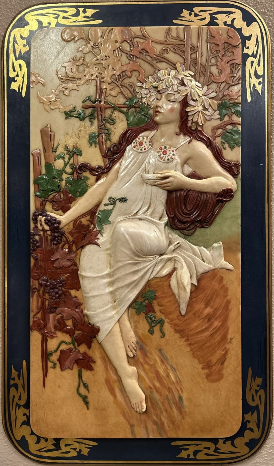 POLYCHROMED RESIN BAS-RELIEF REPRESENTING AUTUMN