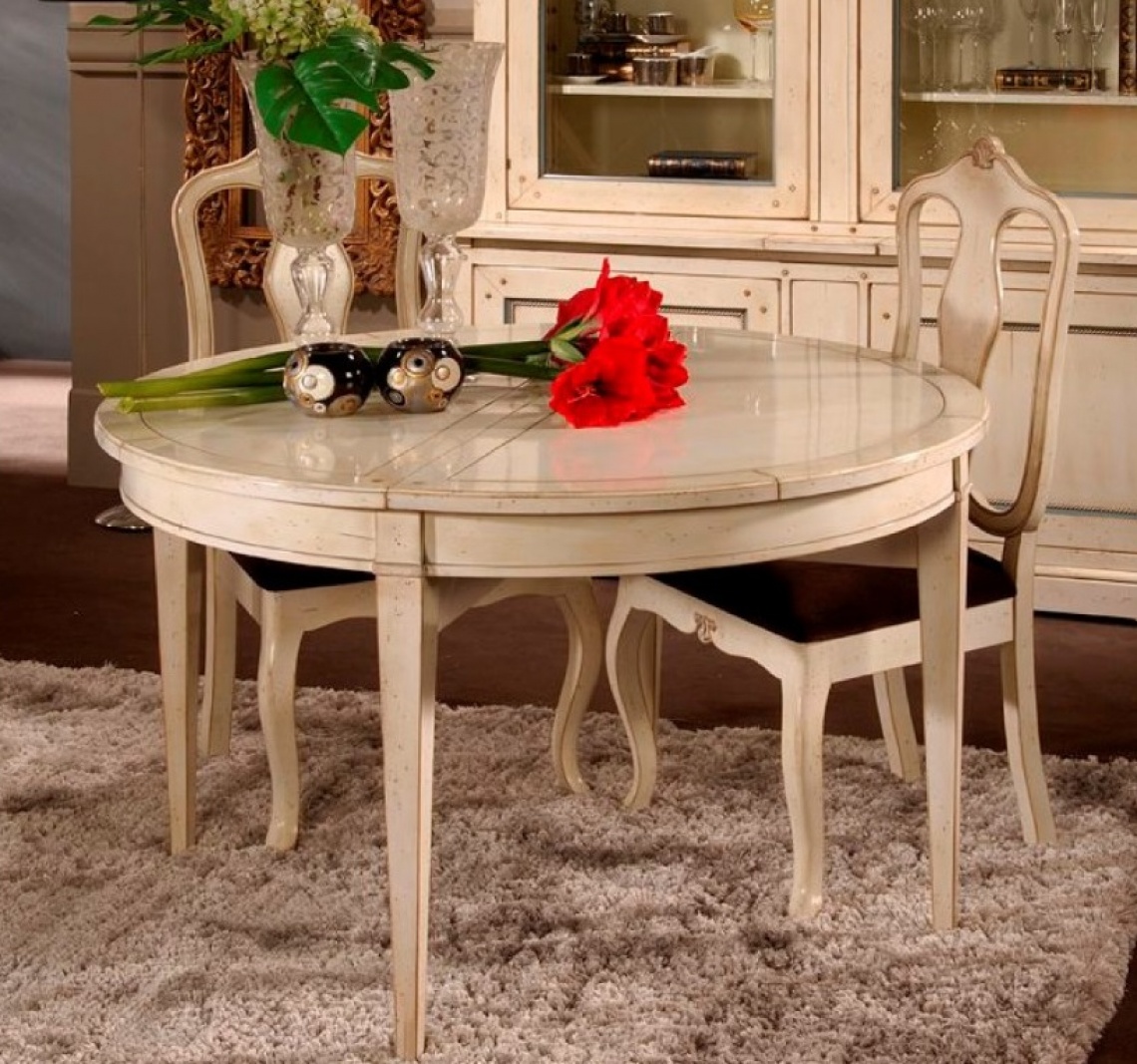 209 ROUND TABLE 