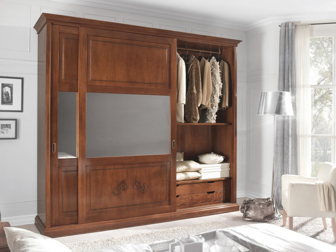 SLIDING DOOR WARDROBE WITH MIRRORS AND DRAWERS INSIDE