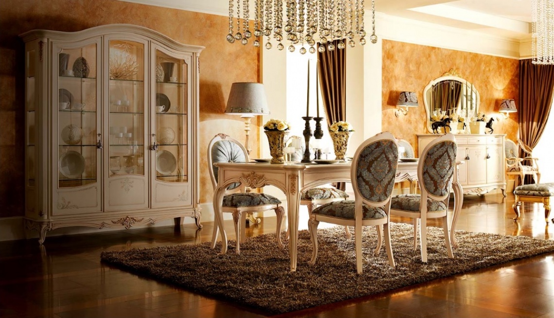 CLASSIC DISPLAY CASE WITH THREE DOORS AND TABLE WITH CHAIRS MEDALLION TYPE