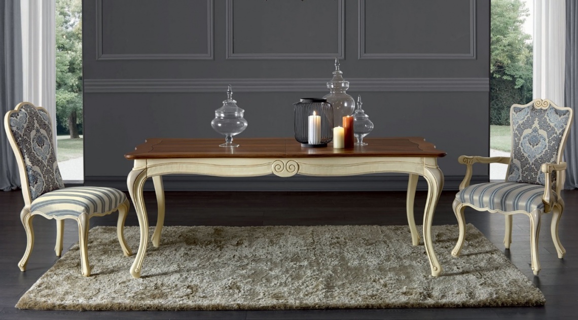 499 DINING ROOM