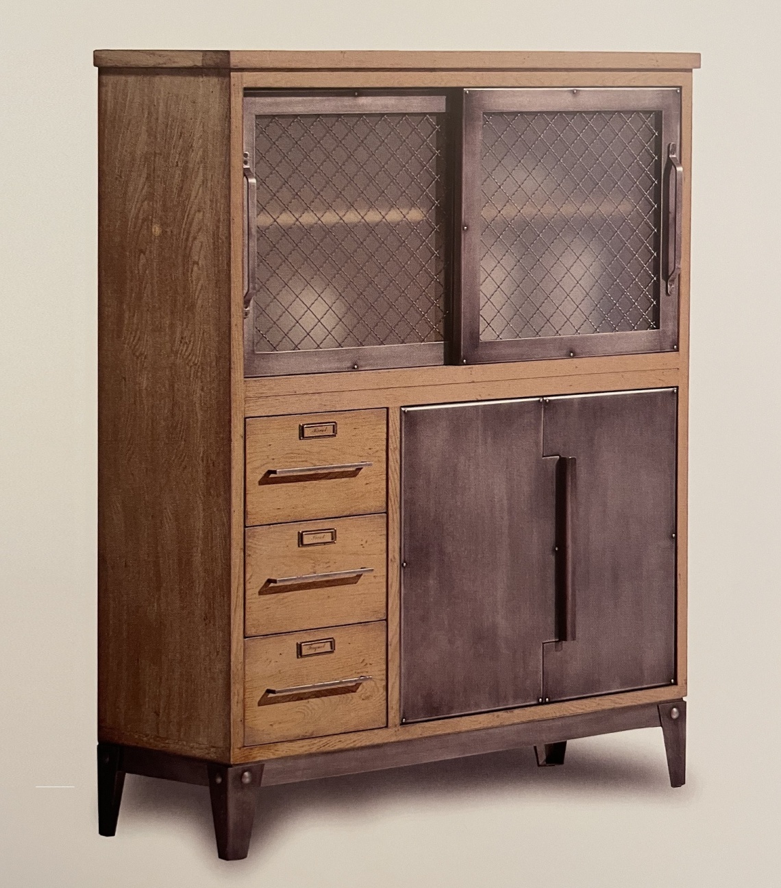 INDUSTRIAL-STYLE CONTAINER