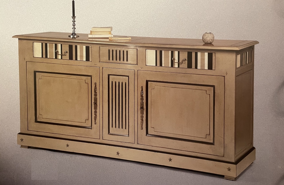 CLASSIC SIDEBOARD
