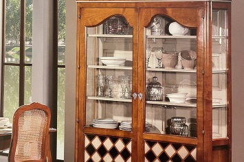LOUIS XV-STYLE DISPLAY CABINET