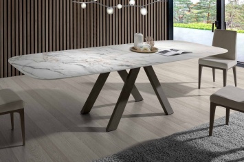 MESA DE COMEDOR TAPA PORCELANICO