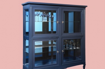 VITRINA DE CUATRO PUERTAS