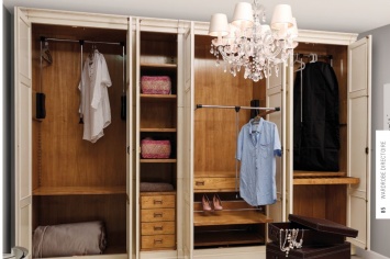 INTERIOR DE ARMARIO