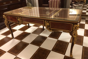 LUIS XV STYLE OFFICE TABLE
