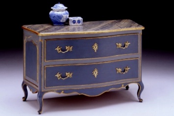 COMODA EN AZUL