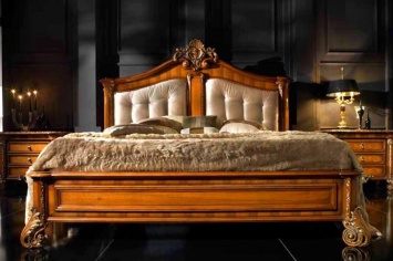 ROCOCO STYLE BEDROOM IN CHERRY WOOD