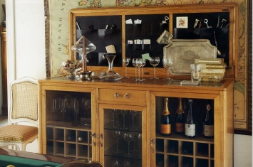 1017 MUEBLE BAR