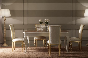 MESA DE COMEDOR Y SILLAS