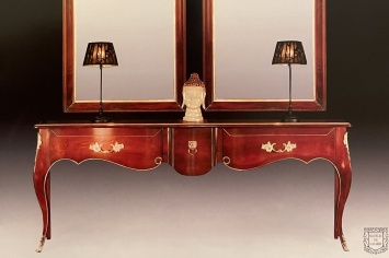 LOUIS XV STYLE CONSOLE IN MAHOGANY WOOD WITH GILT BRONZE