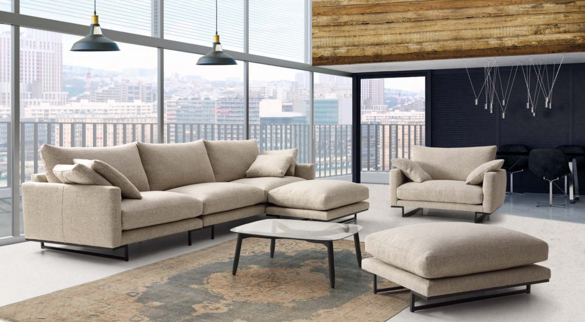 EXTRA LONG THREE-SEAT SOFA AND LARGE SINGLE ARMCHAIR EXTRA LONG THREE-SEAT SOFA AND LARGE SINGLE ARMCHAIR