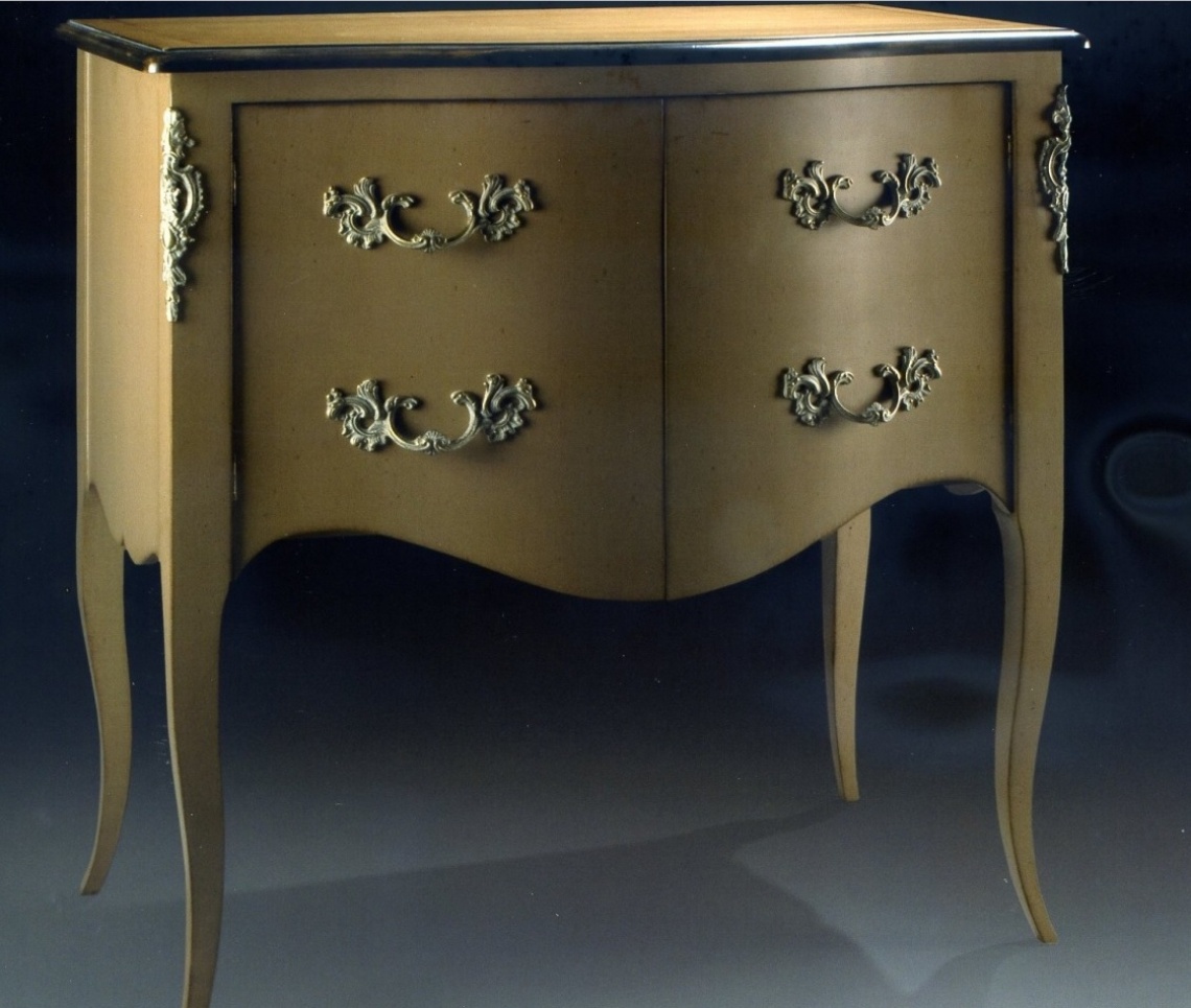 CÓMODA DE DOS PUERTAS
