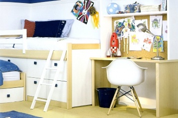 TRUNDLE BED AND BLOCK BED WITH DRAWERS AT THE BOTTOM