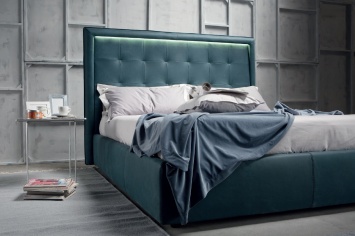 3416 CAMA EN PIEL CON ILUMINACION