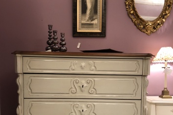 ANTIQUE CATALAN STYLE CHEST OF DRAWERS RESTORED AND WITH A NEW LID IN