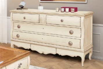COMODA LACADA EN BLANCO
