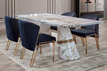 MESA DE COMEDOR Y SILLAS