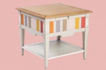 MESA DE RINCON LACADA CON COLORES