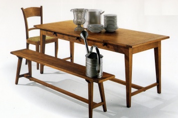 MESA DE COCINA Y BANCO
